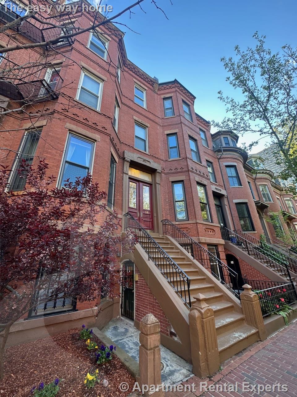 16 Yarmouth St, Back Bay