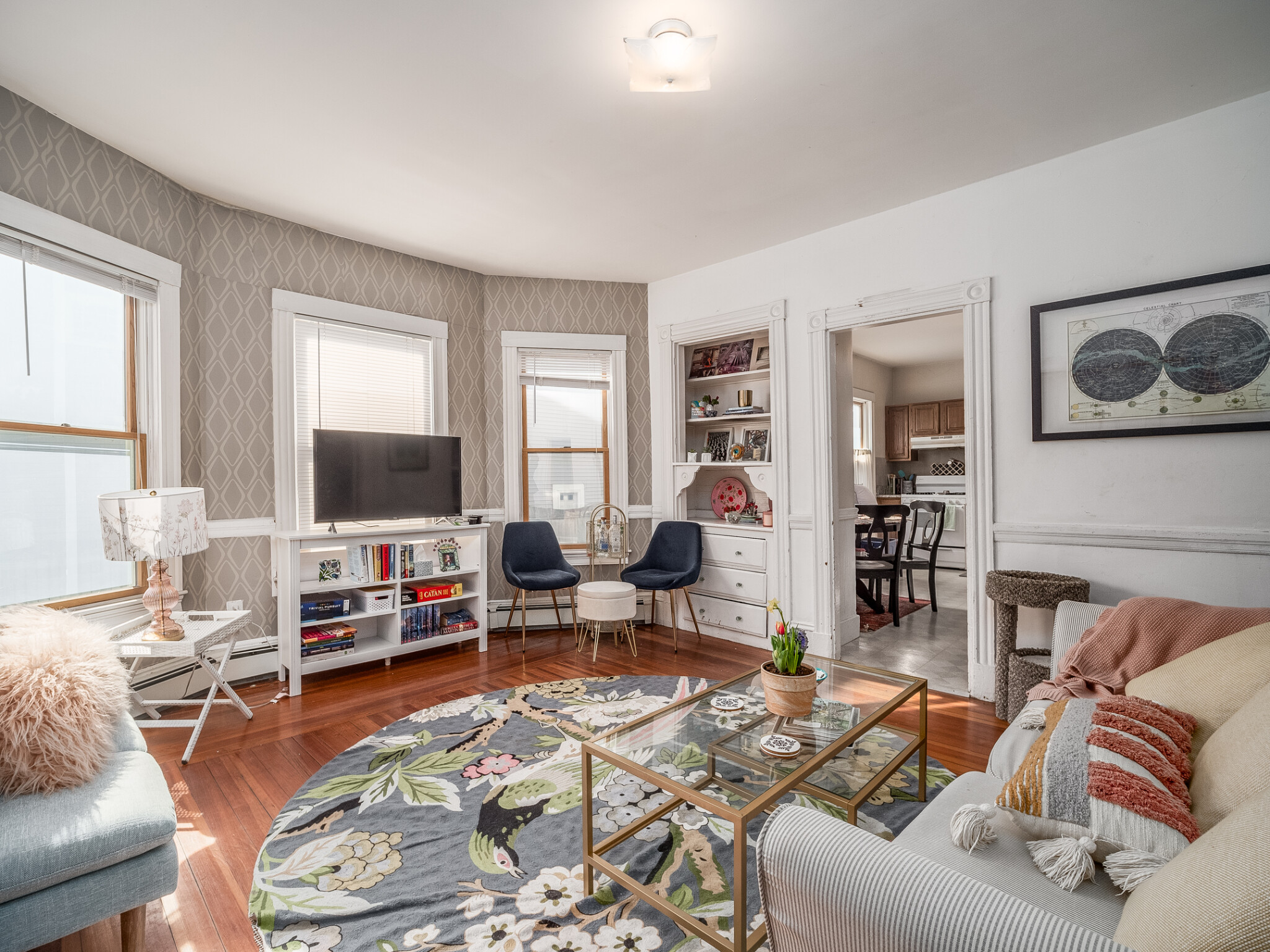 318 Beacon St, Ward Two