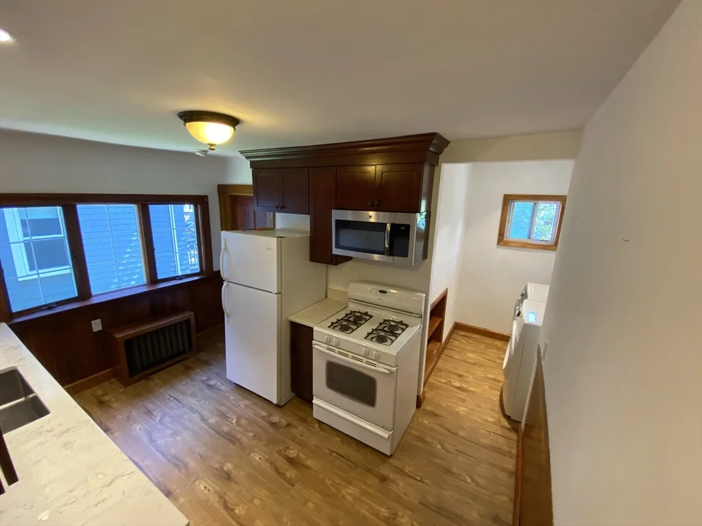 31 Pierce Ave, Dorchester