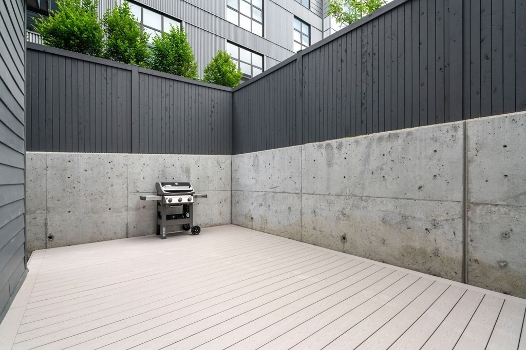 610 Rutherford Ave, Charlestown