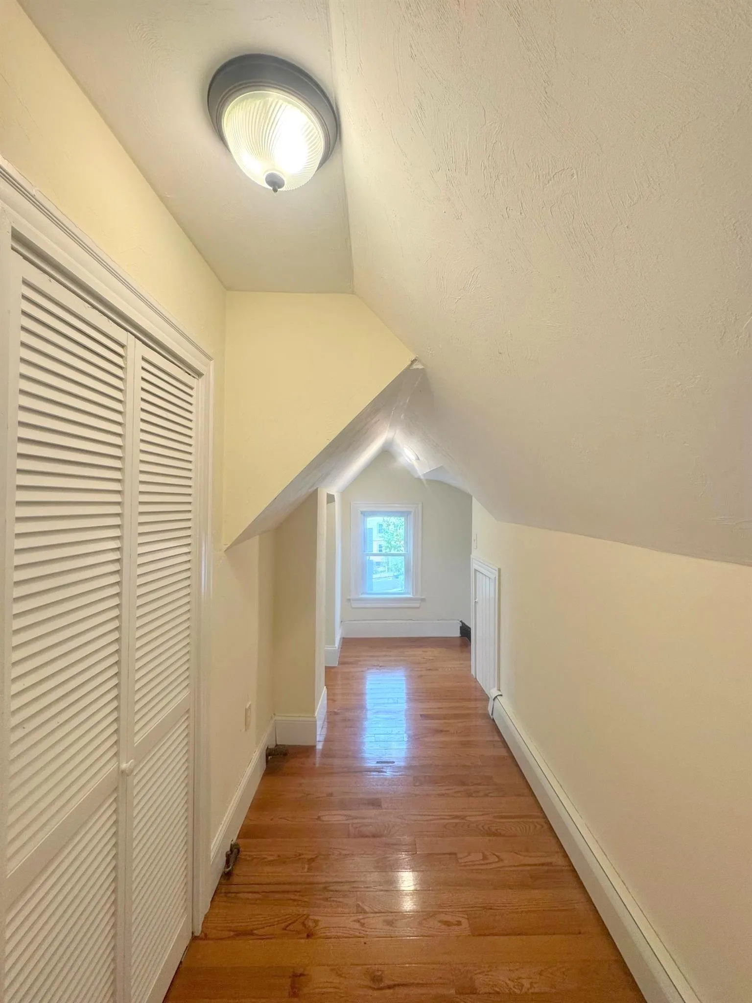 102 Sycamore St, Winter Hill