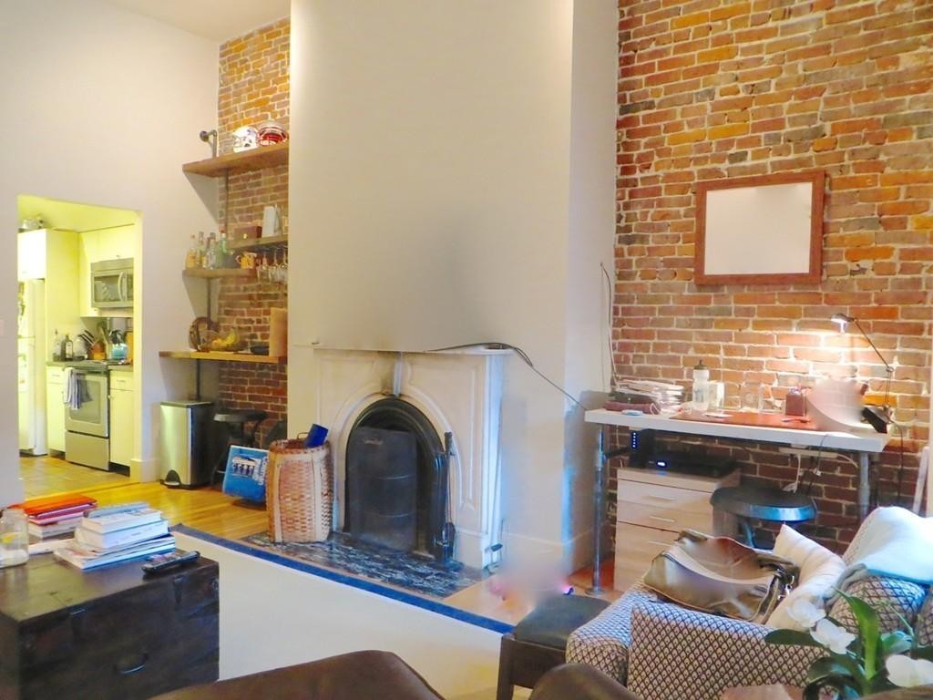 68 Waltham St, Boston