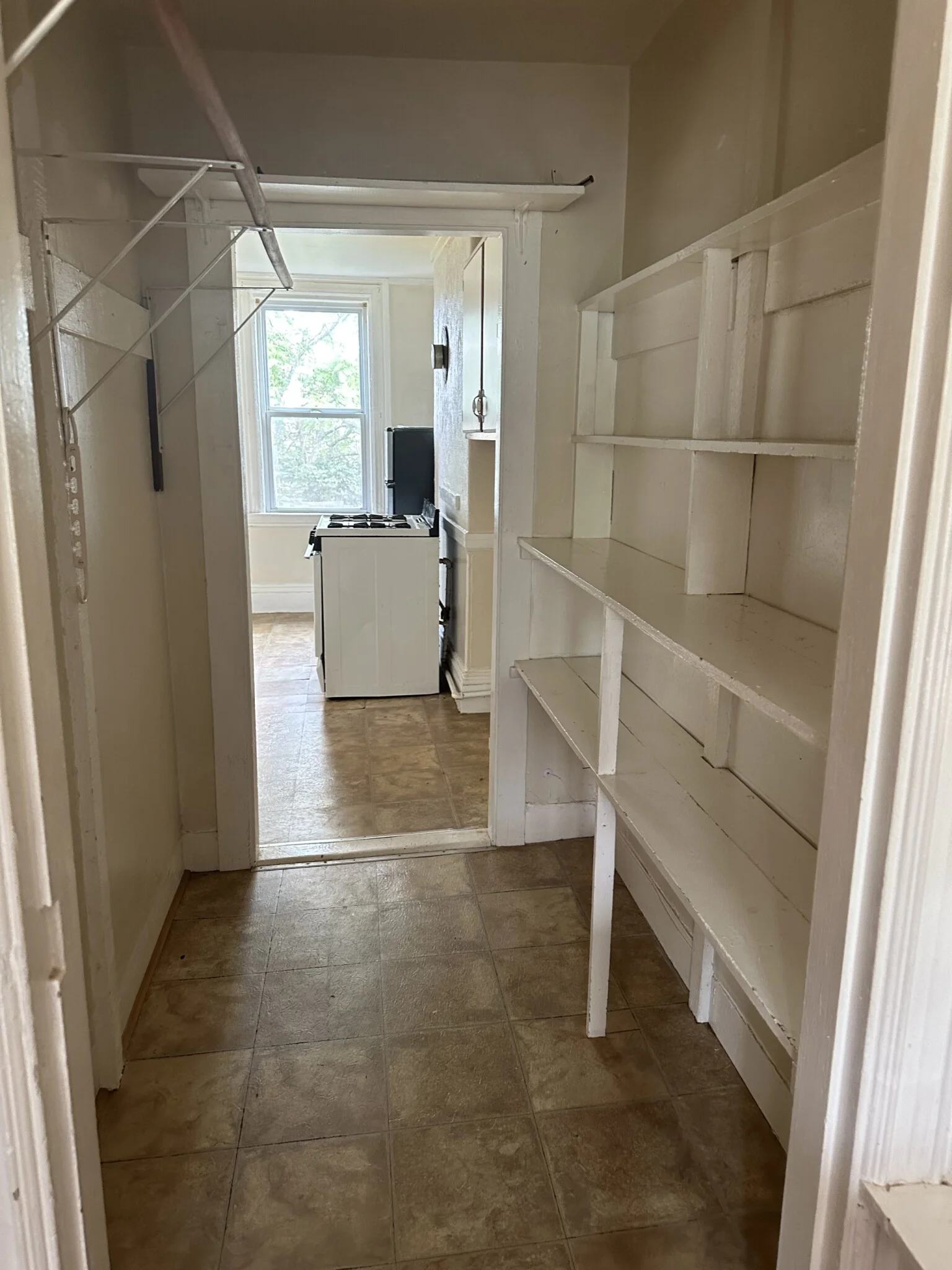 51 Delle Ave, Mission Hill