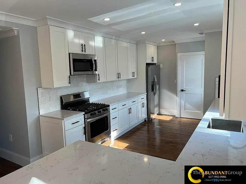 66 Calvary St, South Side