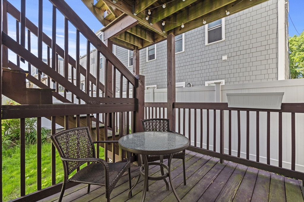 180 W 8th, South Boston