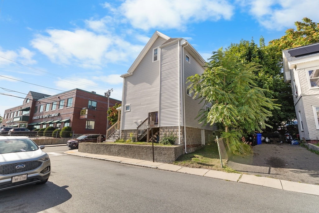 655 Cross St, Malden