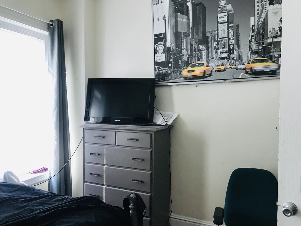 111 H St, South Boston