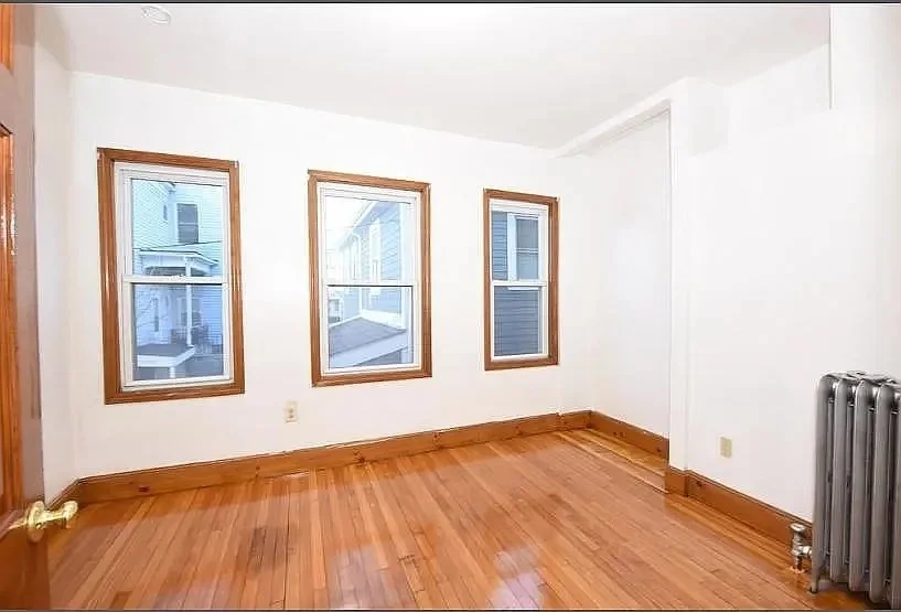 7 Gayland St, Roxbury