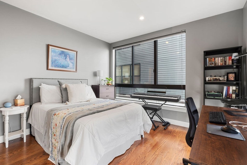 339 D St, South Boston