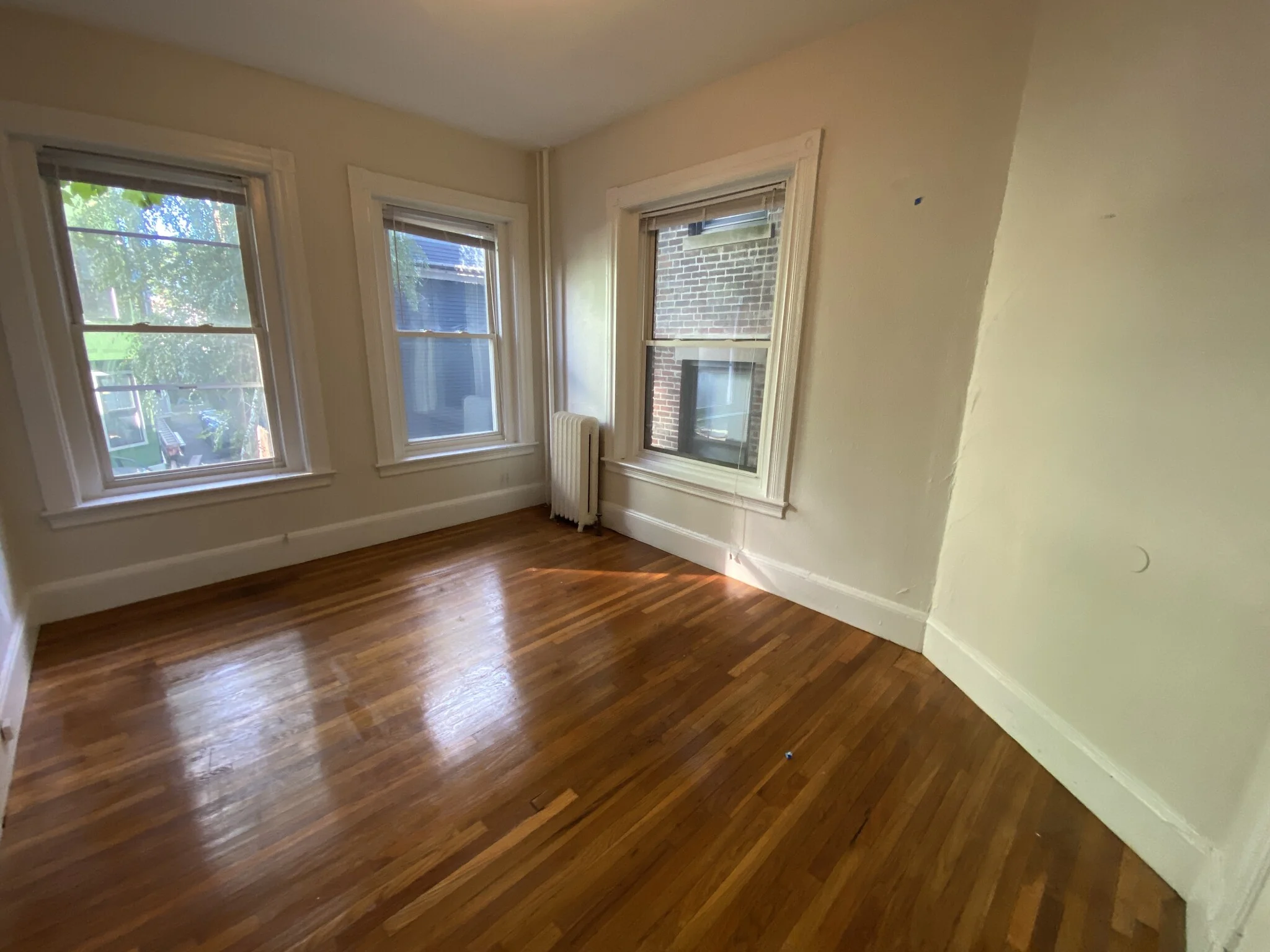 891 Massachusetts Ave, Mid-Cambridge