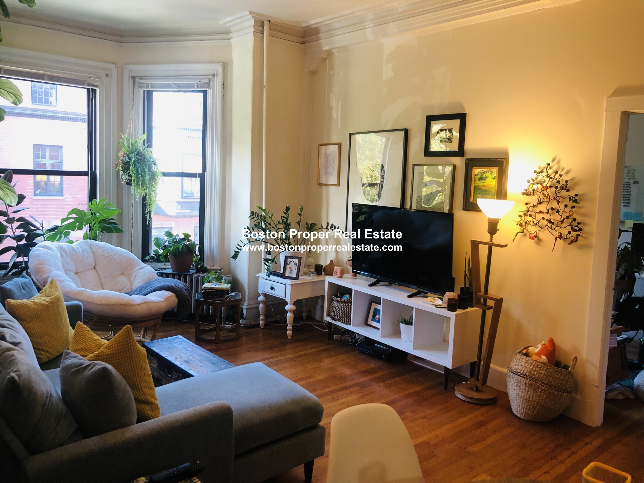 16 Hereford St, Back Bay