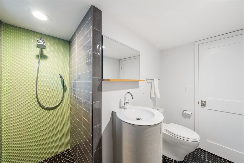 14 Hubbard Ave, Cambridge