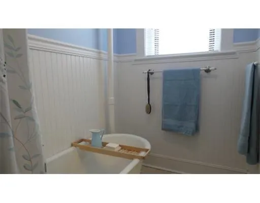 65 Burbank St, Fenway