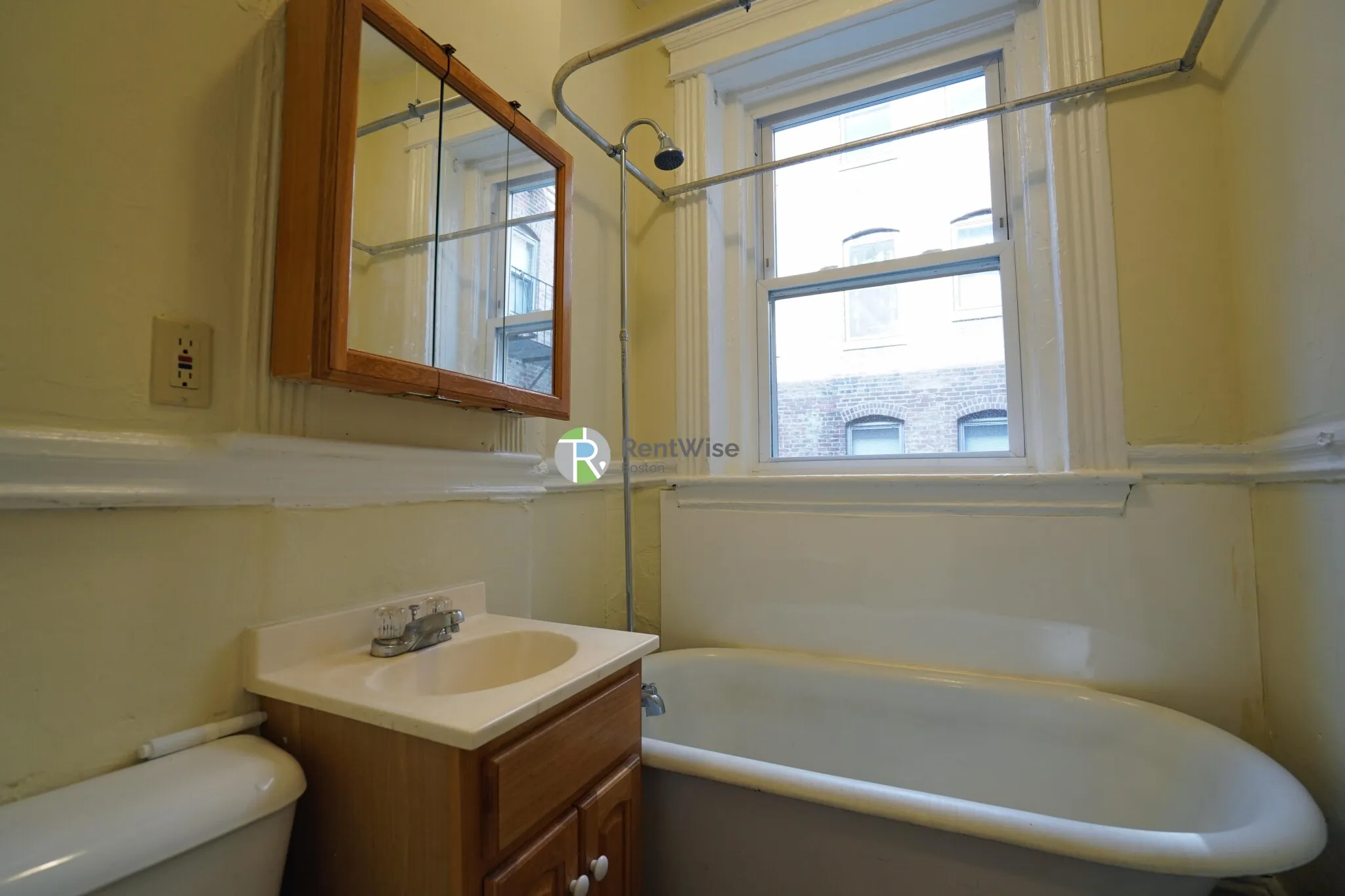 11 Royce Rd, Brighton