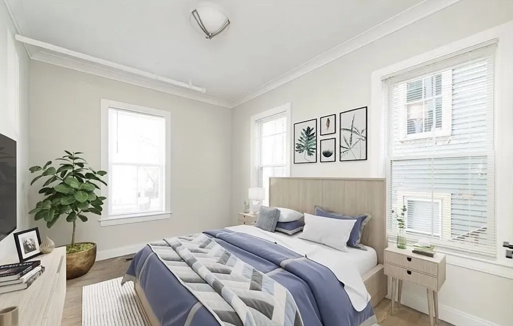 68 Day St, Jamaica Plain