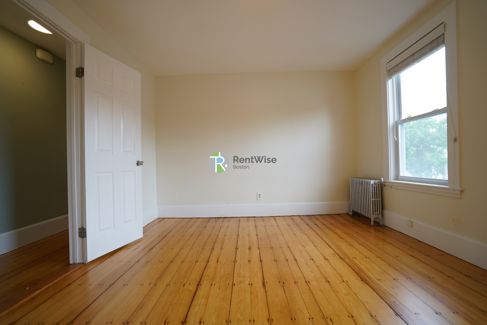 21 Plainfield St, Jamaica Plain