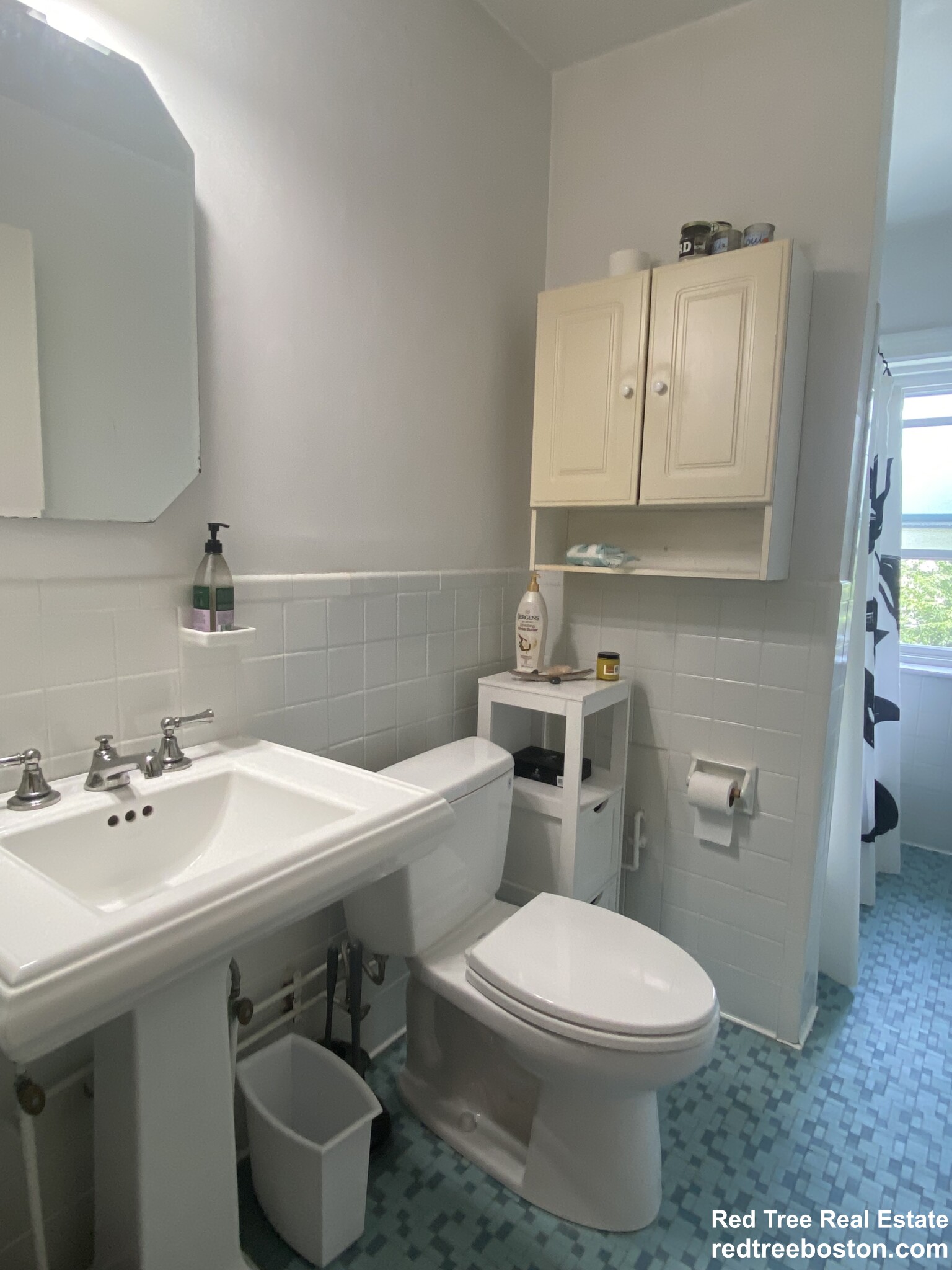 1748 Beacon St, Brookline