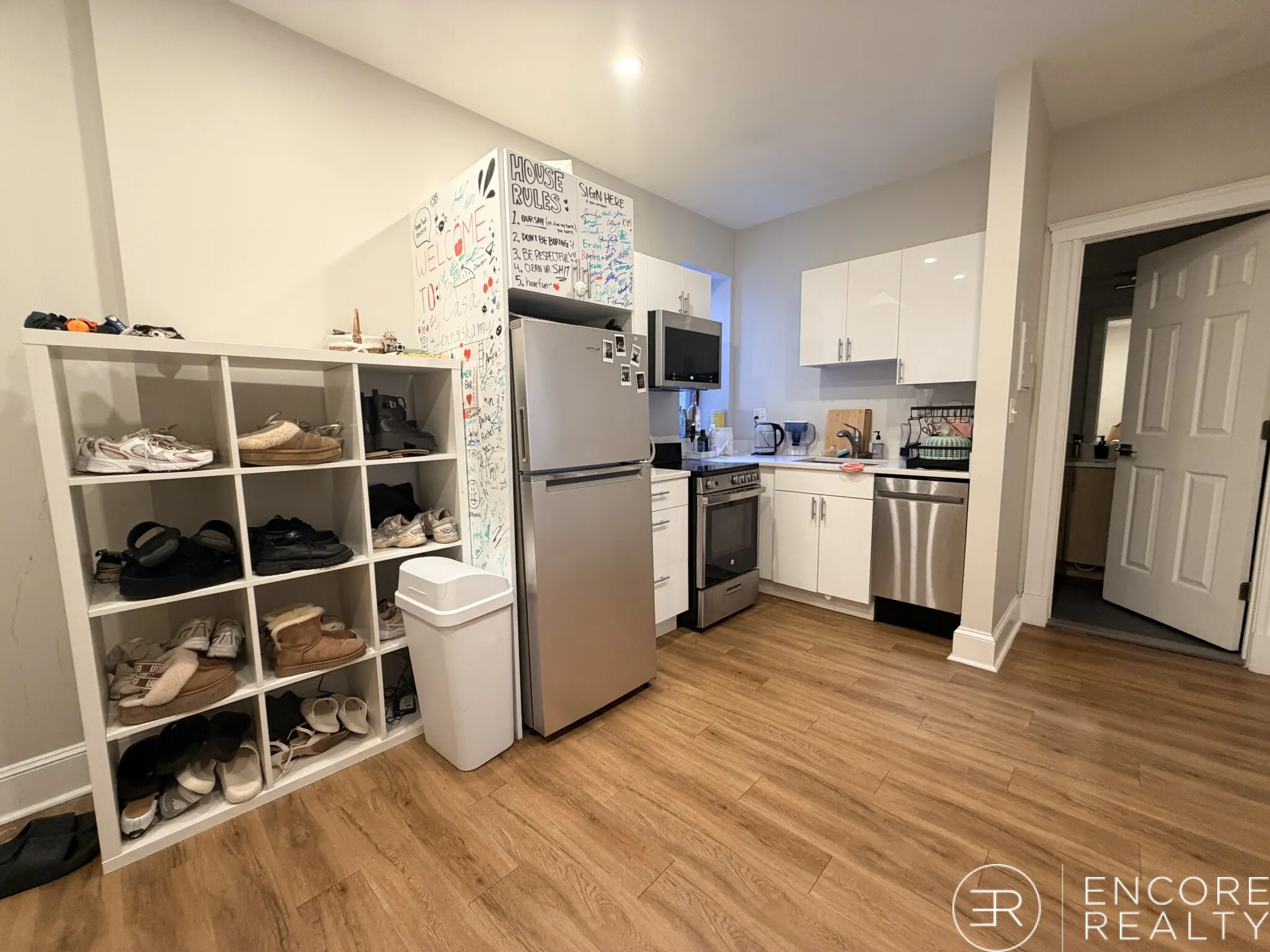 833 Beacon St, Fenway