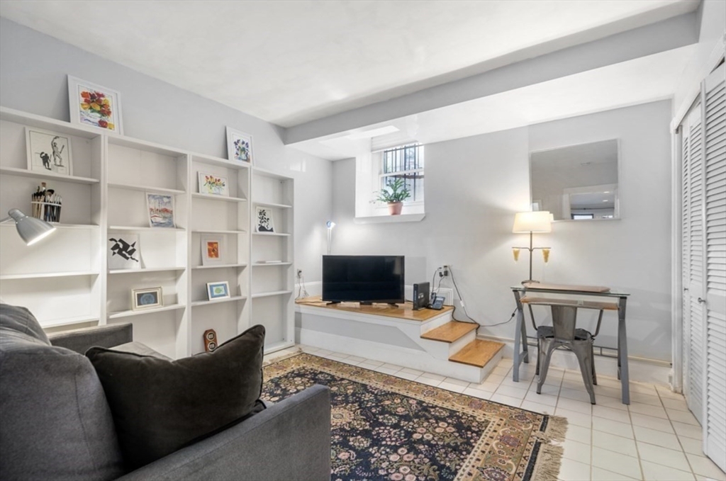 12 Keswick St, Fenway