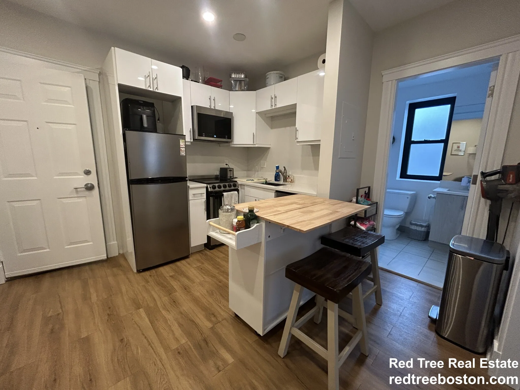 829 Beacon St, Fenway