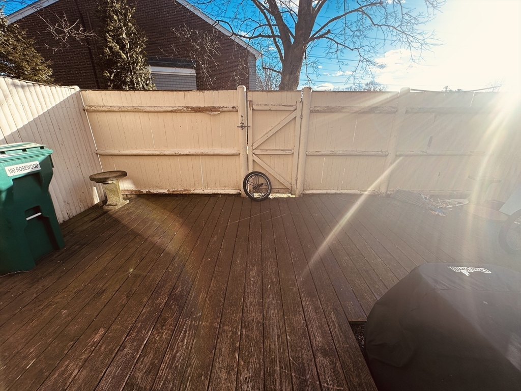 100 Rosewood Dr, Stoughton