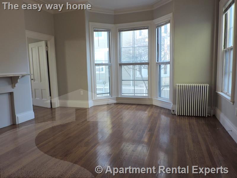 13 Pleasant St, Central Square