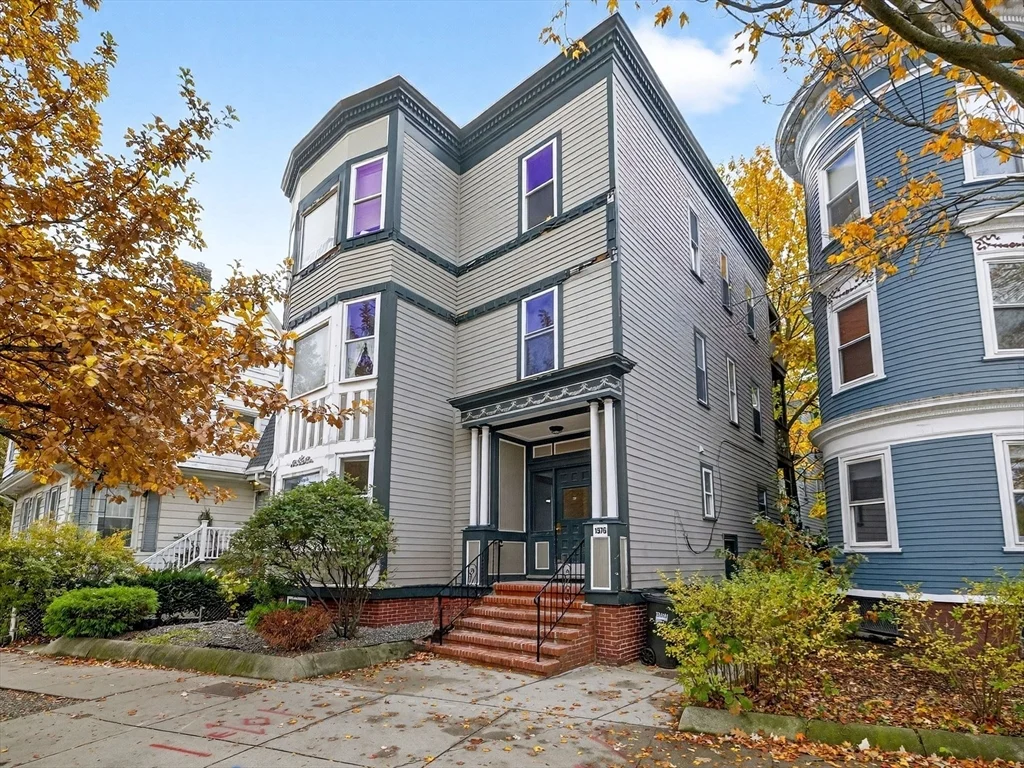 1576 Cambridge St, Mid-Cambridge