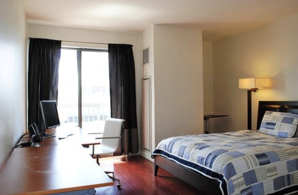 17 Otis St, East Cambridge