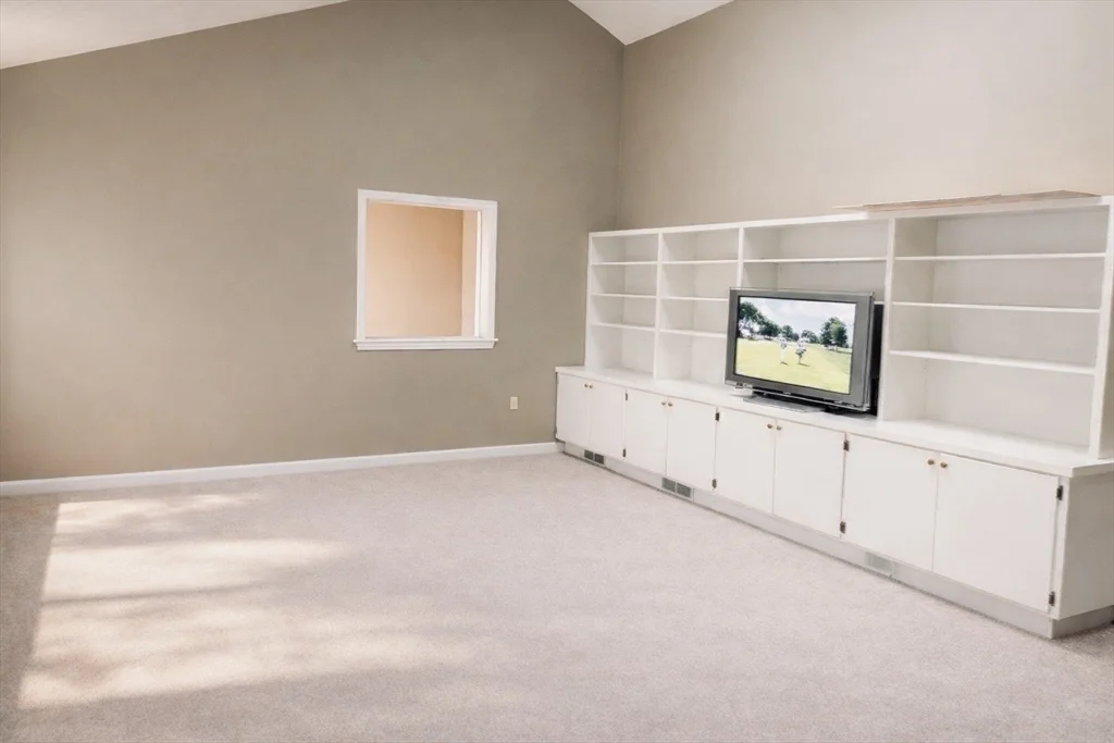 74 Crockett Rd, Upton