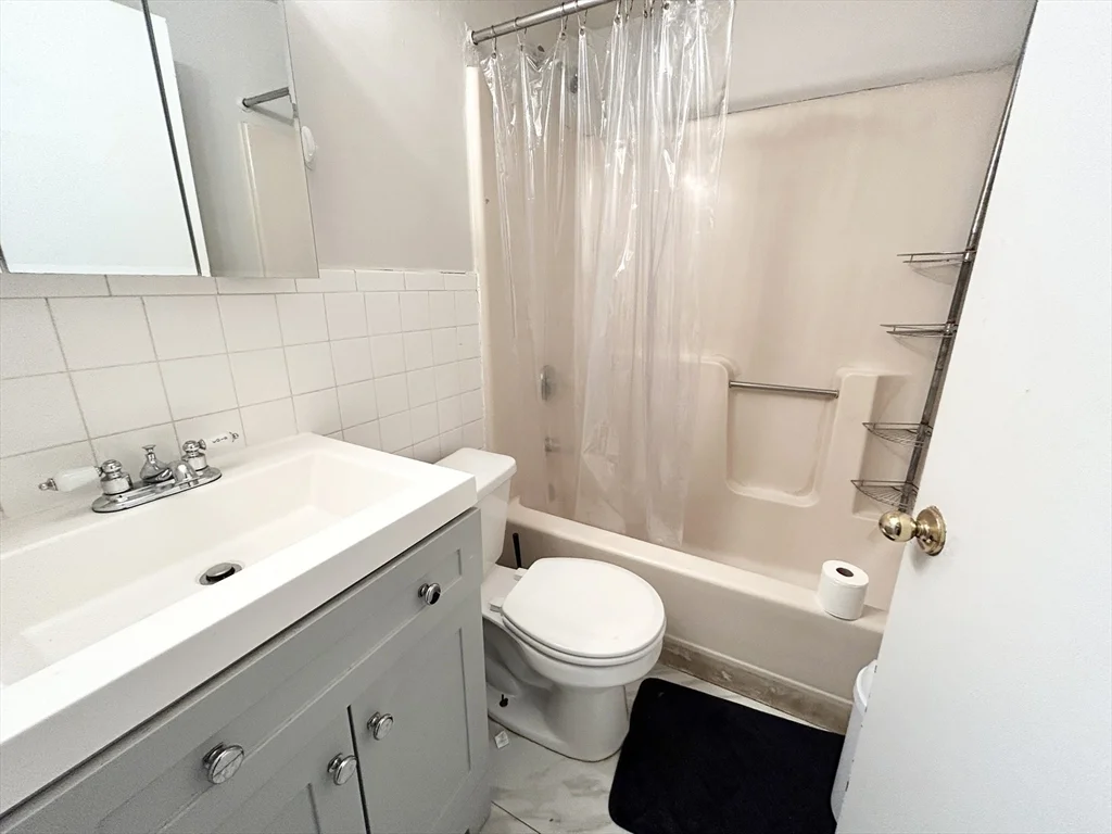 90 Hammond St, South End