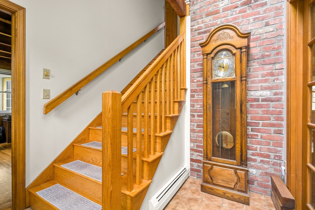 50 Mill Ln, Cohasset