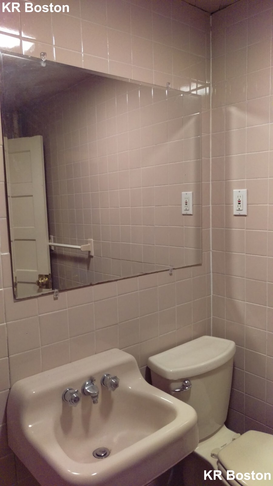 3 bed, 1 bath apartment for rent at 61 Myrtle St Unit 1, Beacon Hill — photo 4 of 6