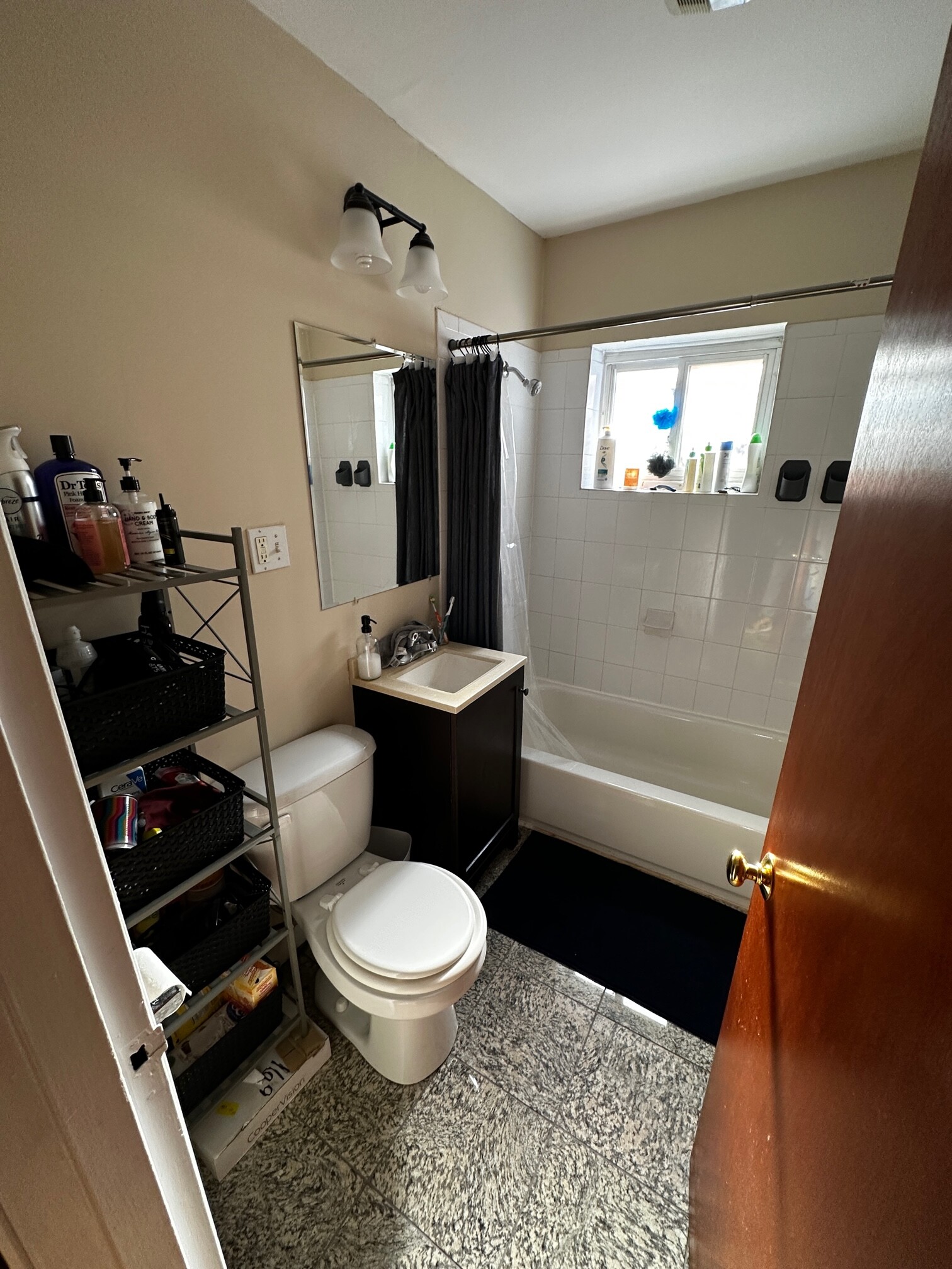 1 bed, 1 bath apartment for rent at 61 Selkirk Rd Unit 3., Brighton — photo 3 of 3