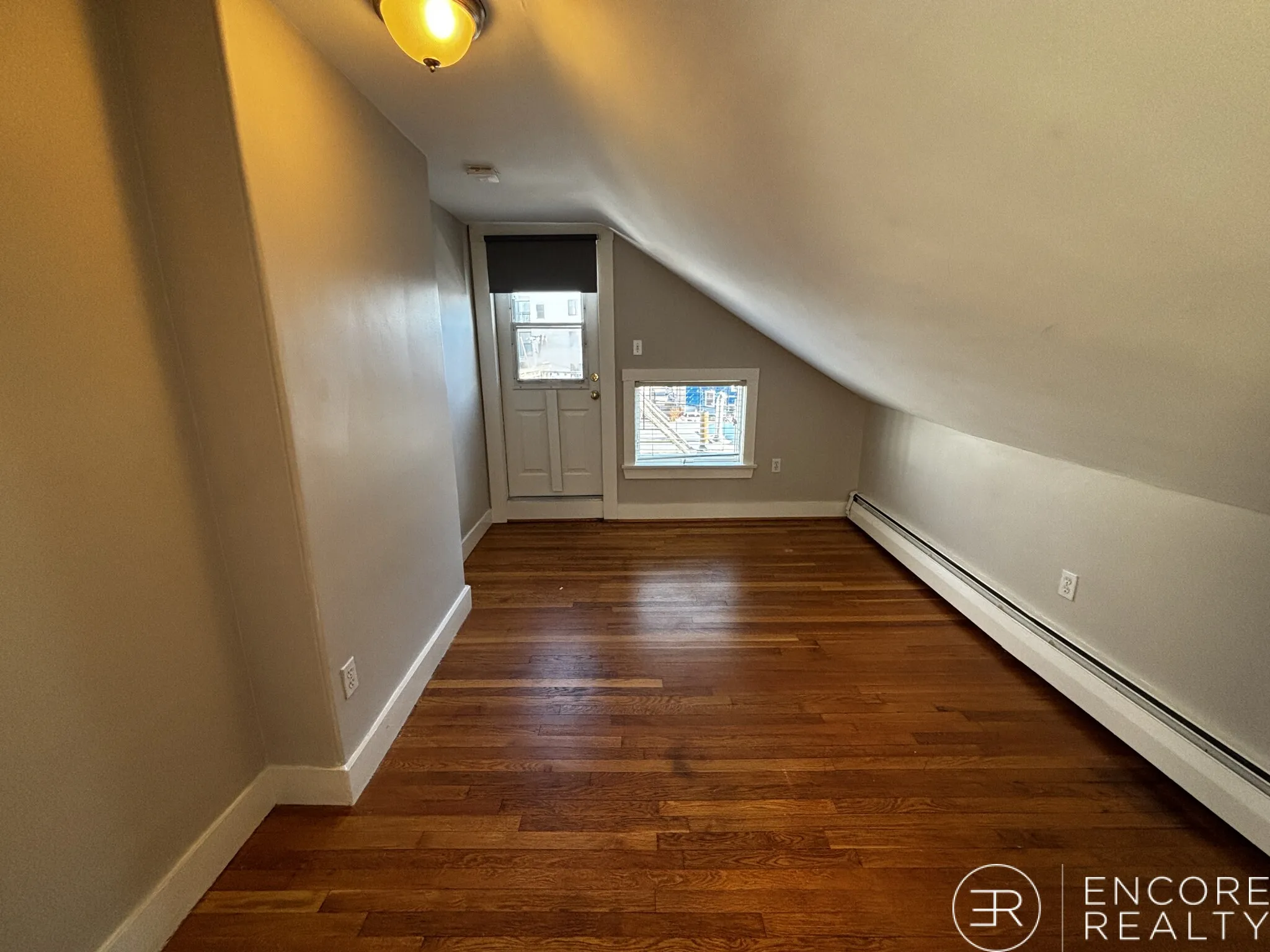 222 Banks St, Riverside