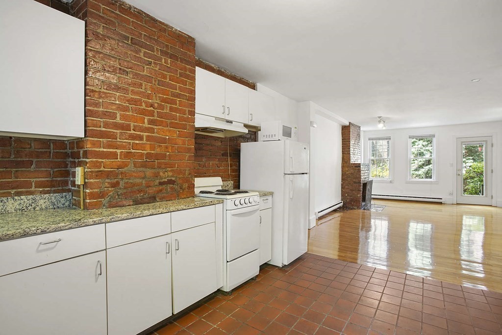 15 Appleton St, South End