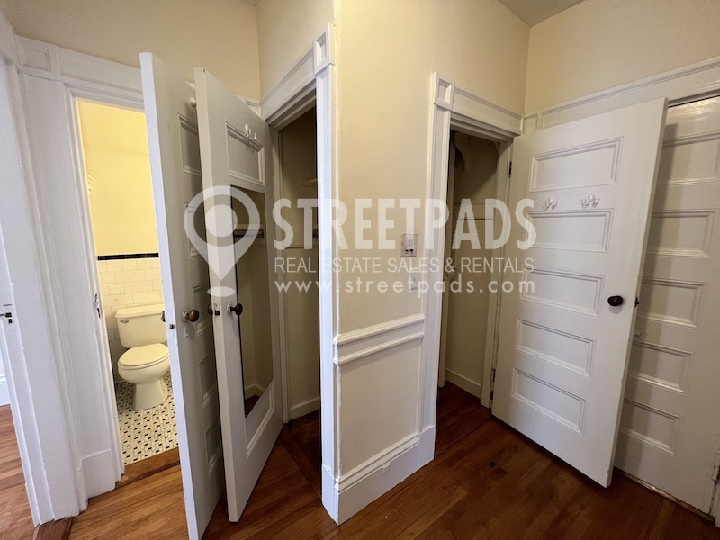 2 Ware St, Mid-Cambridge