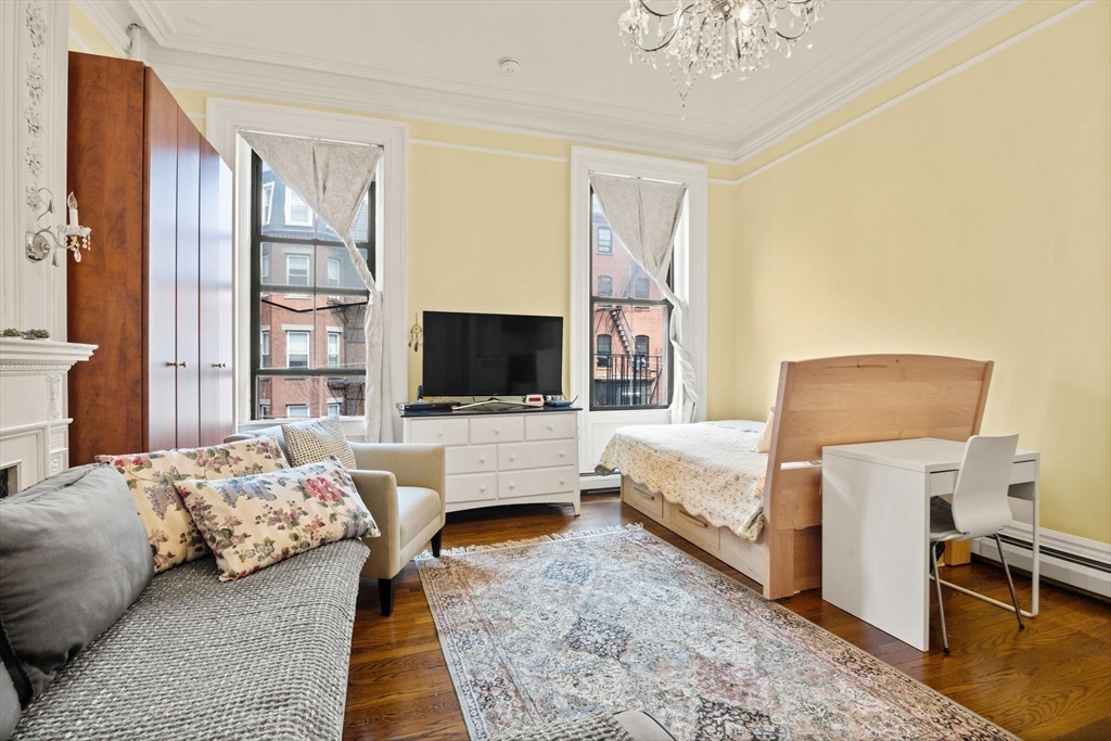 227 Marlborough St, Back Bay