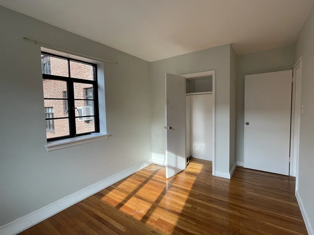 79 Sutherland, Brighton