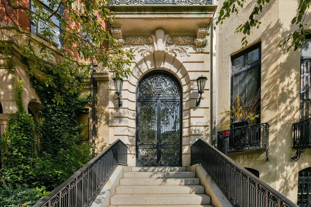 334 Beacon St, Back Bay