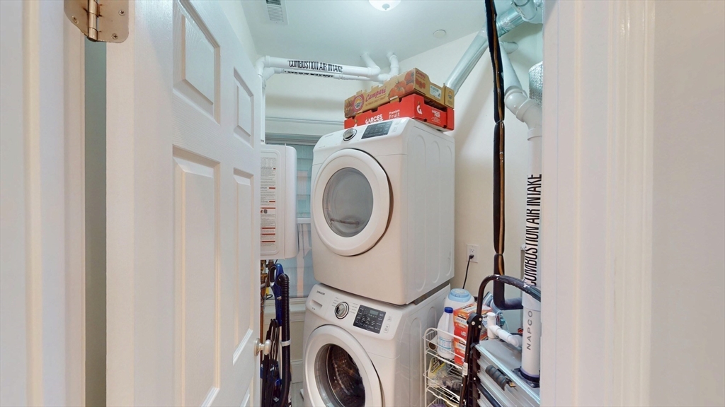 61 Havre St, East Boston