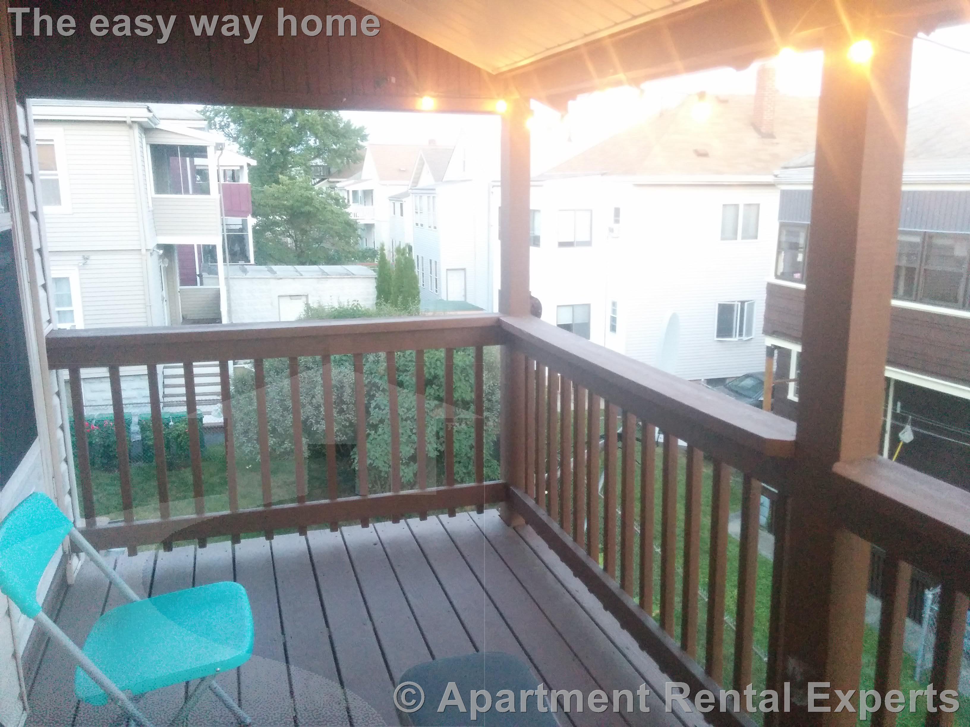 52 Stanley Ave, Tufts