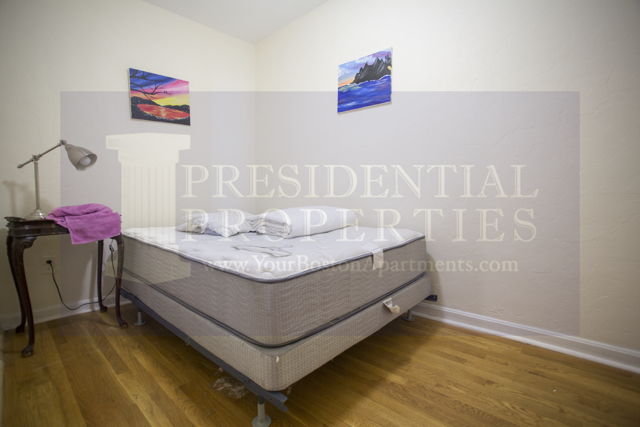 2.5 bed, 1 bath apartment for rent at 116 Bremen St Unit 1, East Boston — photo 5 of 10