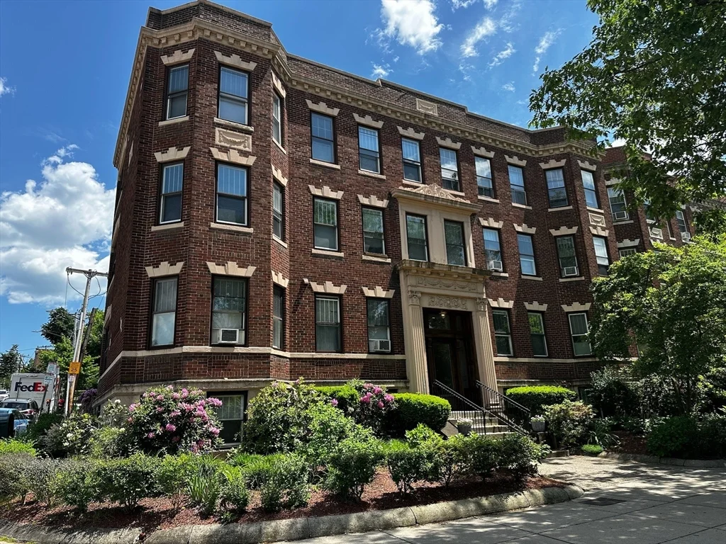 224 Jamaicaway, Jamaica Plain