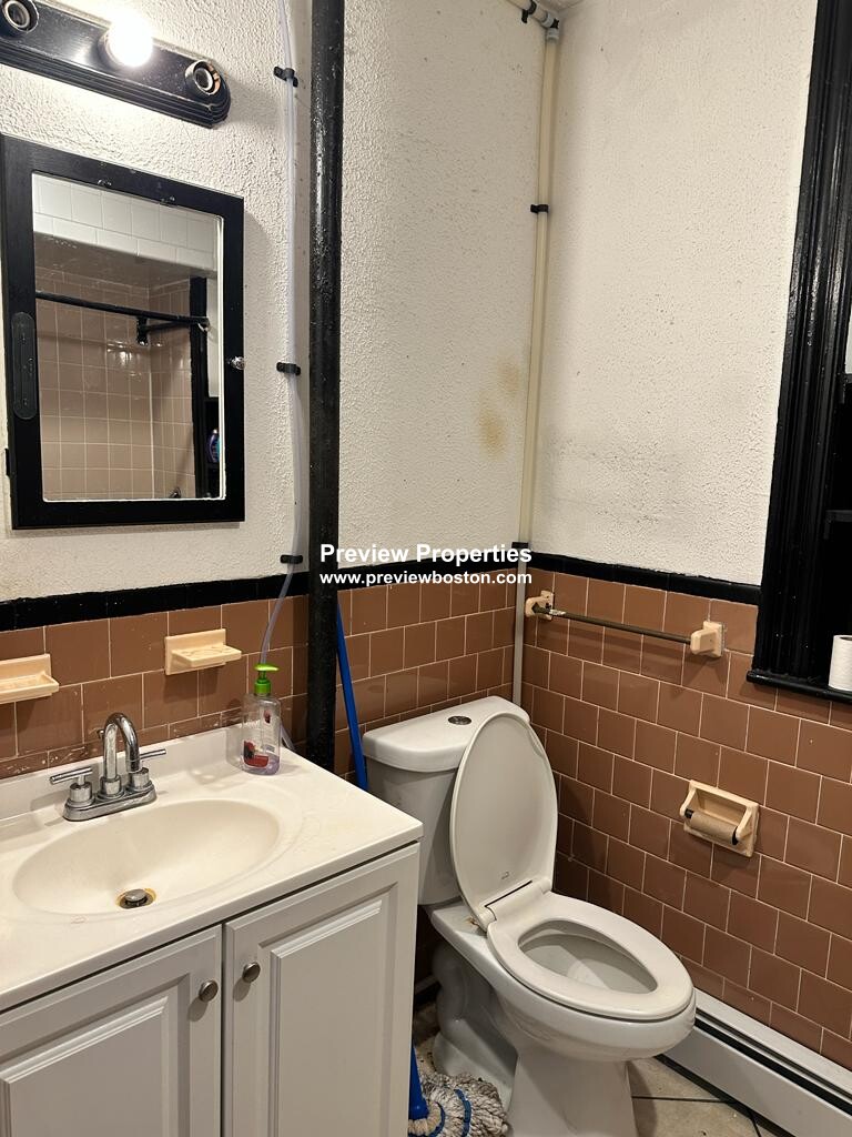 5 Linden, Allston