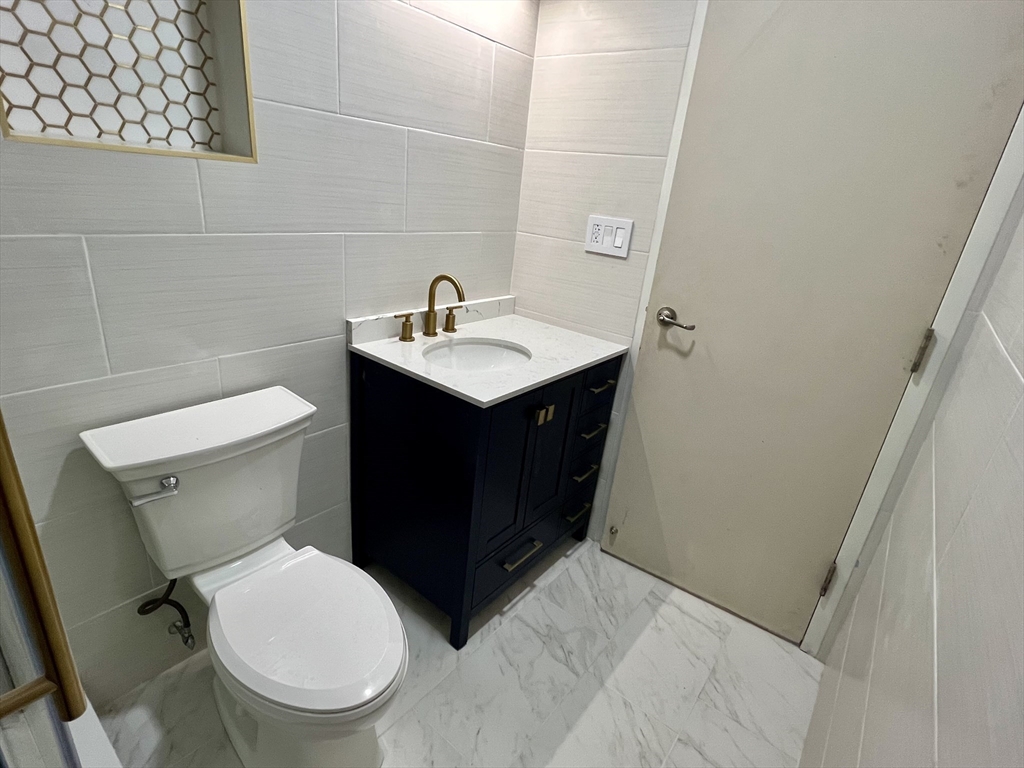 468 Brock Ave, South