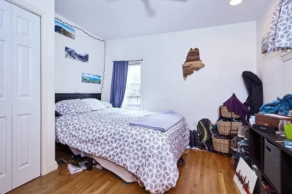 86 W 3rd St, South Boston