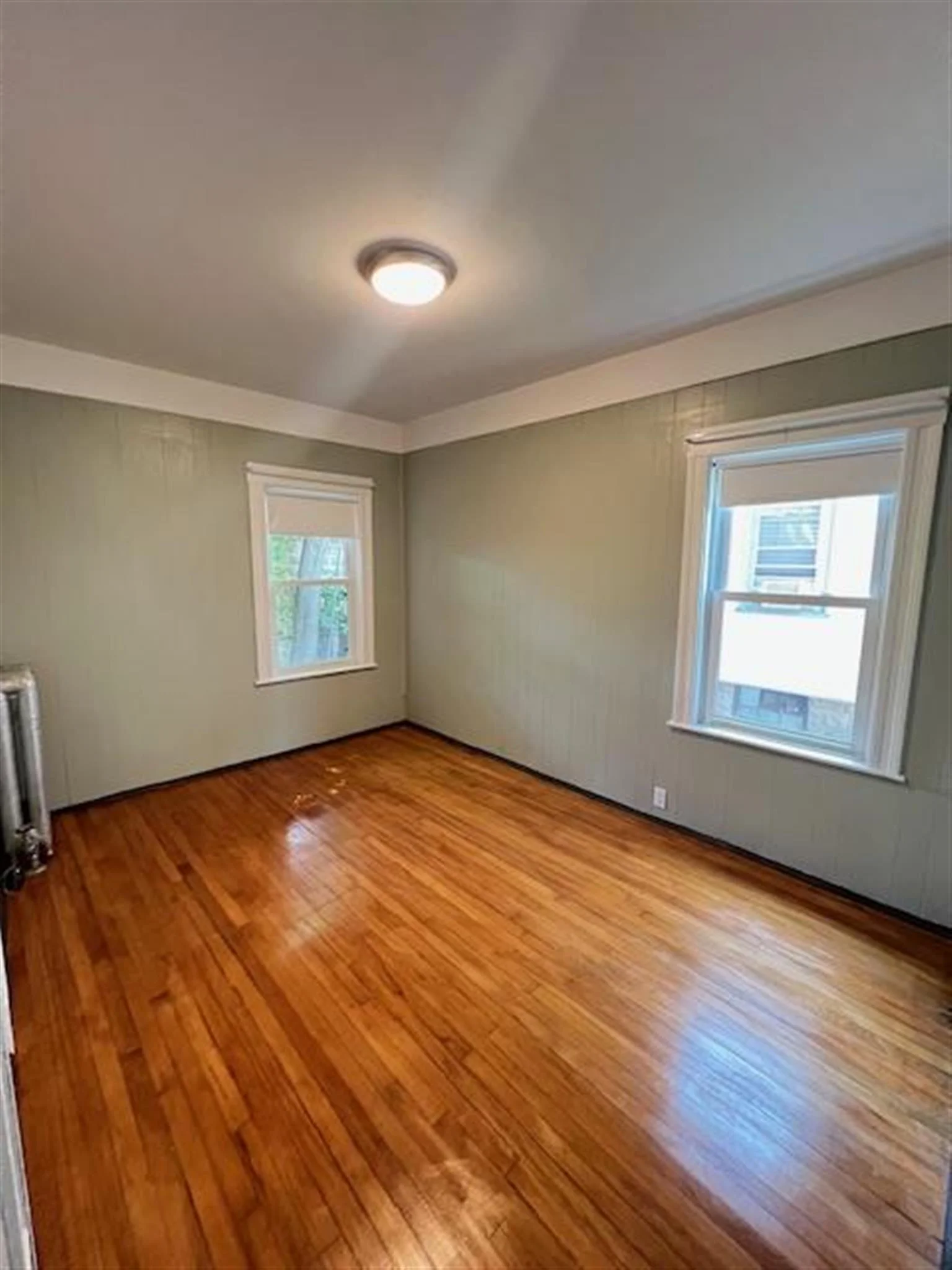 12 Quincy St, Medford