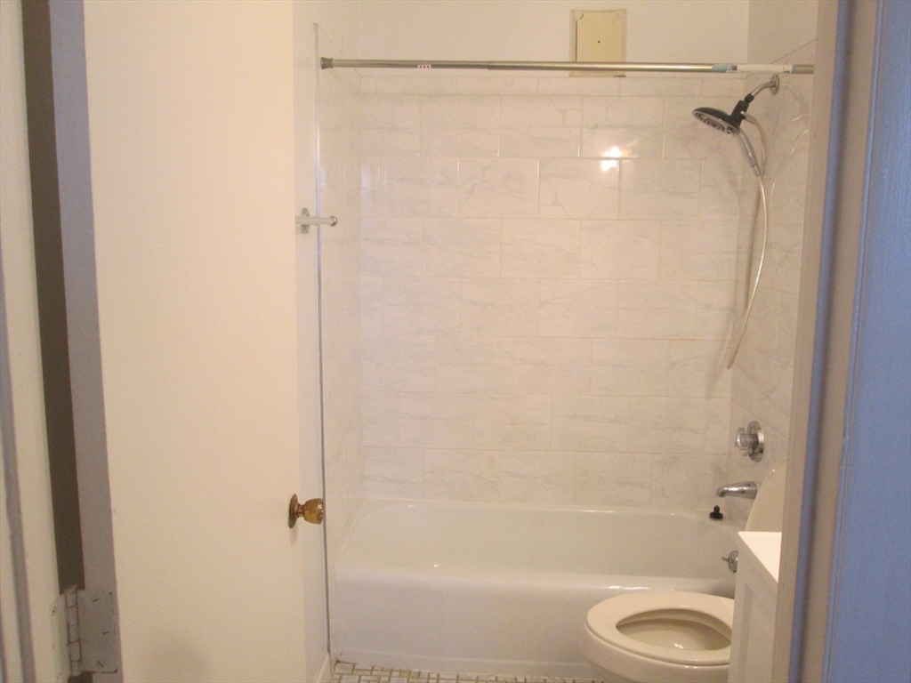 6 Arizona, Arlington