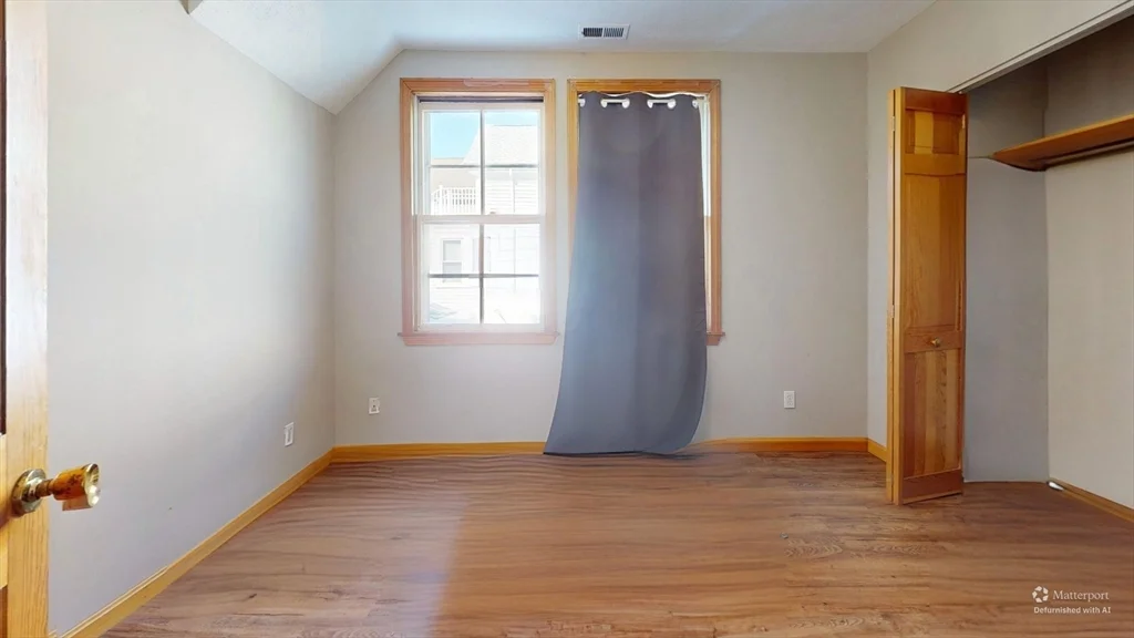 12 Lyman St, Waltham