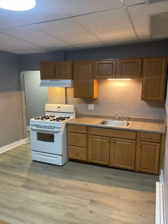 125 High St, North Attleboro